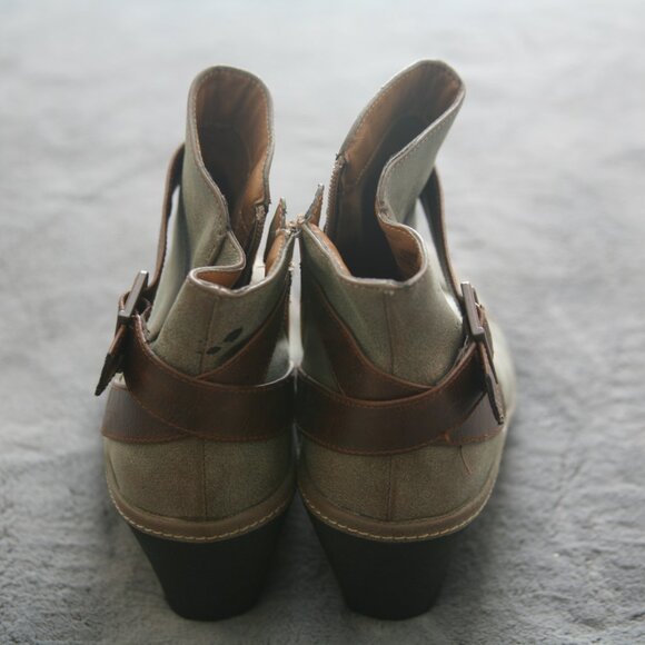 Euro Soft by Sofft Abbey Wedge Bootie, Size 8, Taupe - Picture 6 of 7